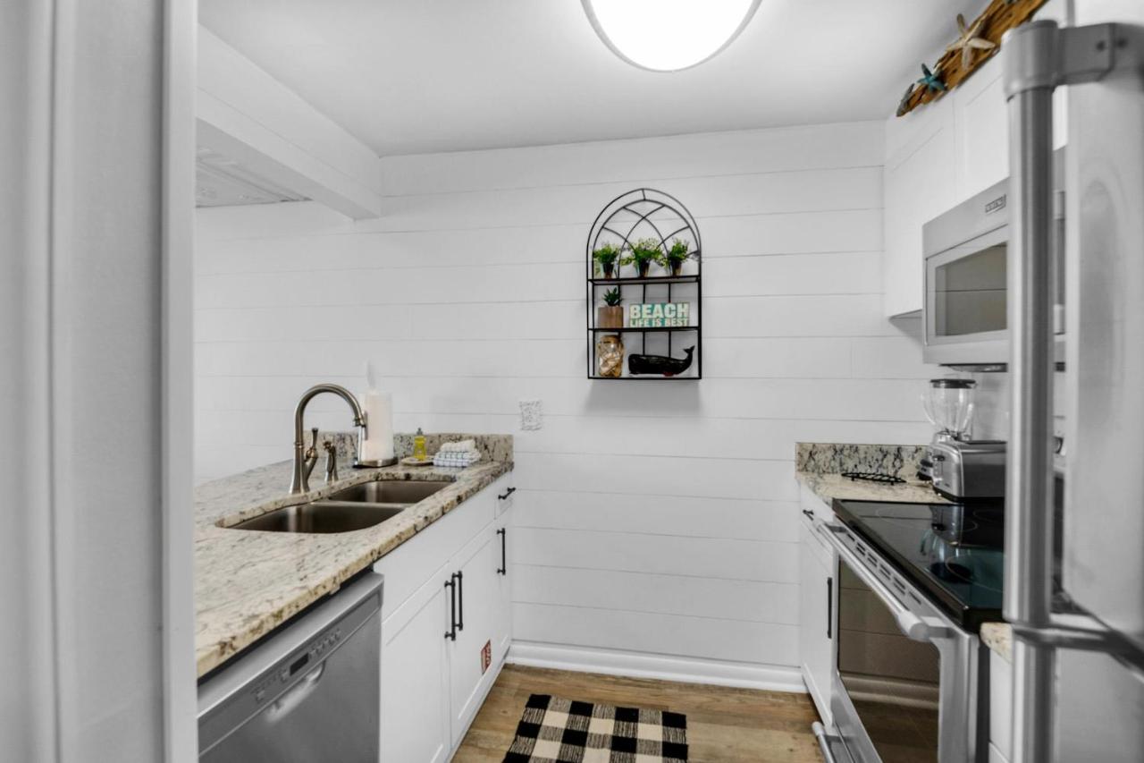 Appartamento Windward 403 At Edgewater Panama City Beach Esterno foto